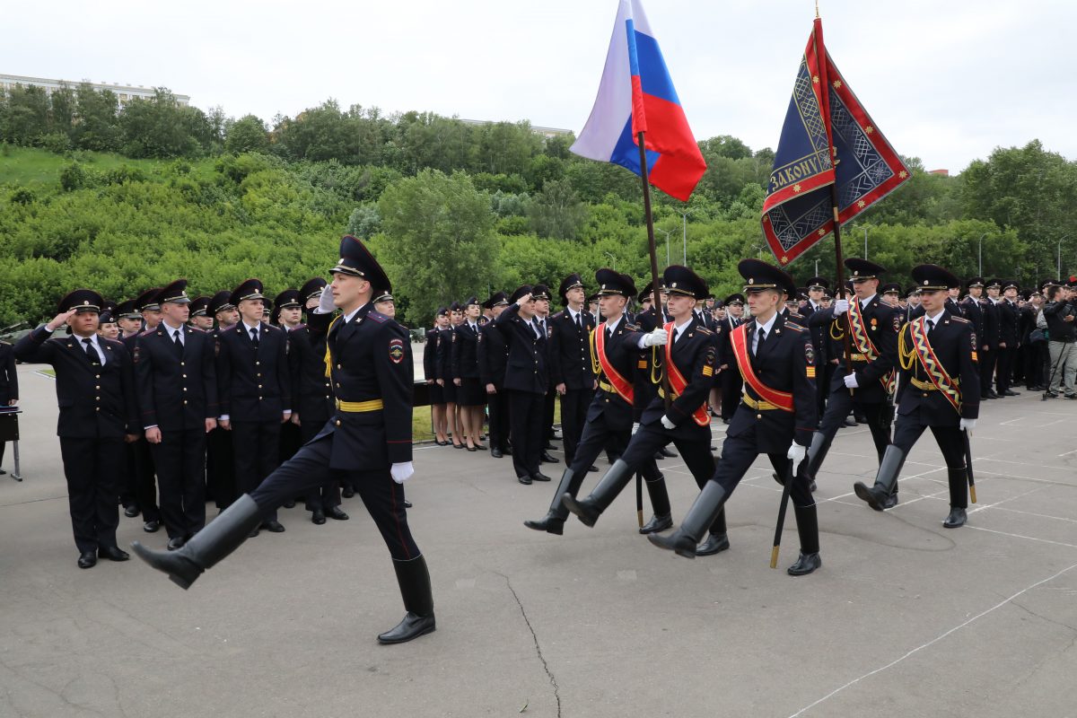 Глеб Никитин поздравил выпускников Нижегородской академии МВД