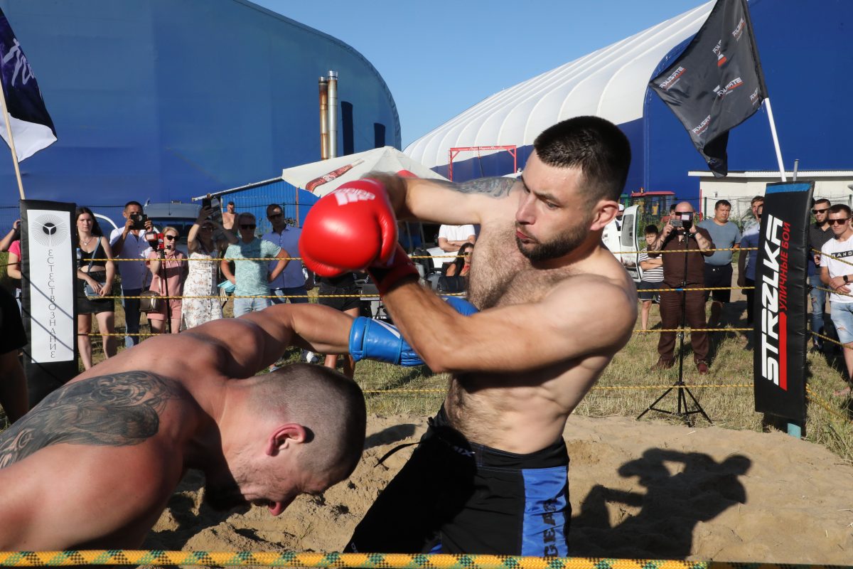 В Нижнем Новгороде прошёл чемпионат по боям без правил