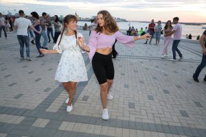 Психологи объяснили, как организовать отпускное настроение в городских условиях