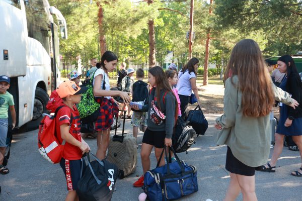 В оздоровительный лагерь «Город спорта» прибыли 30 детей из Донбасса