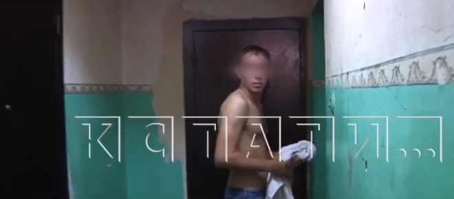 Чтобы спасти сестру, нижегородка расклеила интимные фото ее сожителя-тирана