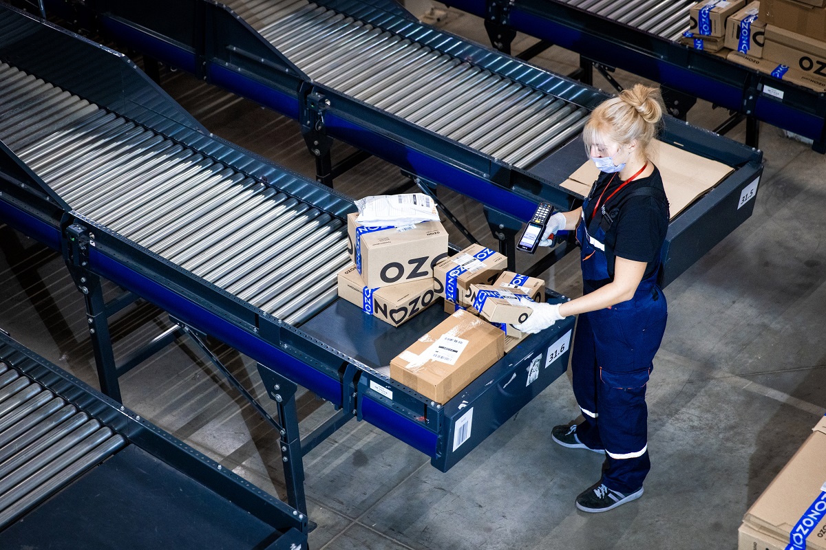 Ozon компенсирует нижегородцам стоимость товаров, которые повредились из-за пожара на складе