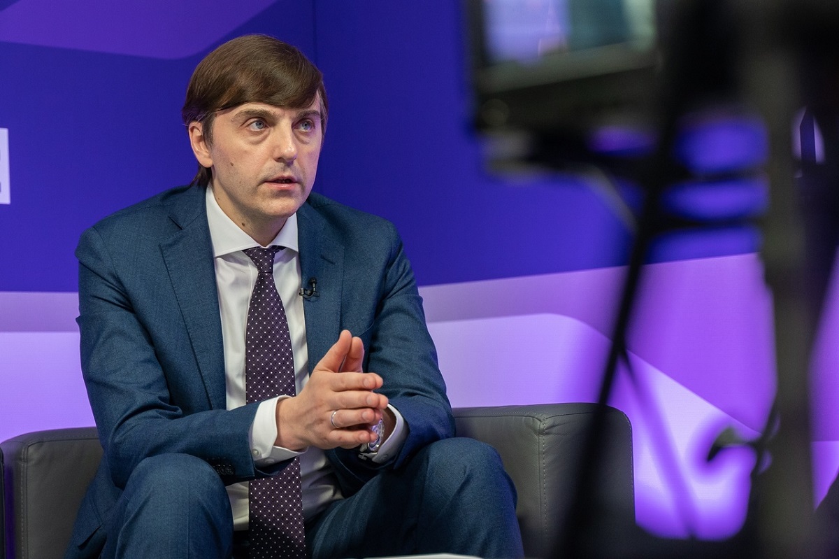 Нижегородцы могут задать вопросы министру просвещения России 