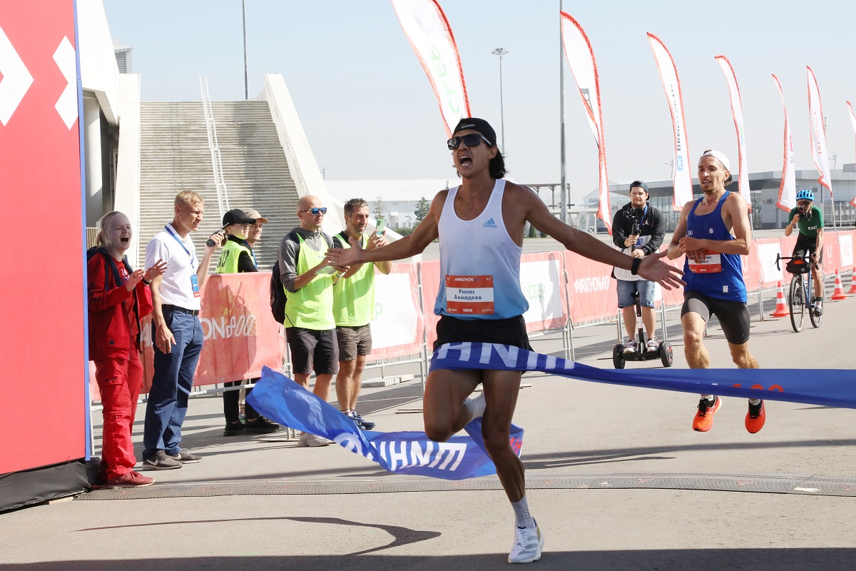 Ринас Ахмадеев преодолел 10 км быстрее всех
