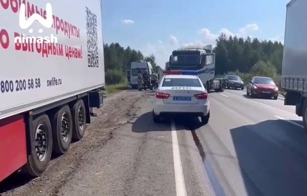 Два человека пострадали при столкновении фур с автобусом на Кстовской объездной дороге