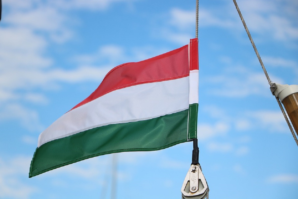 Венгрия не планирует запрещать выдачу виз россиянам