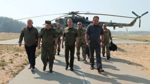 Дмитрий Медведев посетил полигон Мулино в Нижегородской области