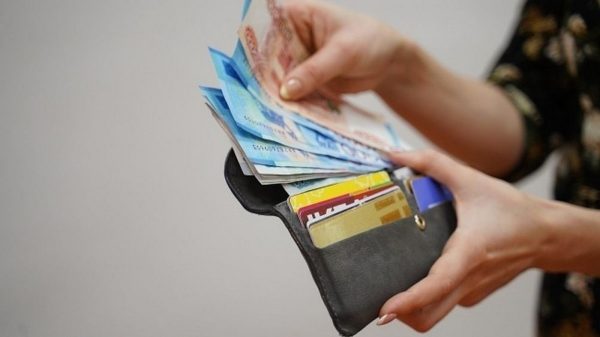 Чем отличается потребительский кредит от кредитной карты?