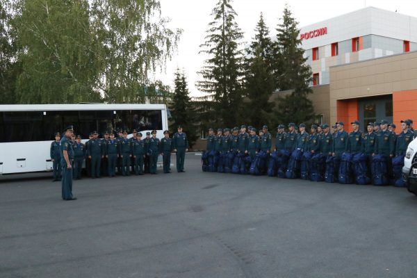 Вертолет с сотрудниками МЧС из Казани вылетел для тушения пожара в Воротынском районе