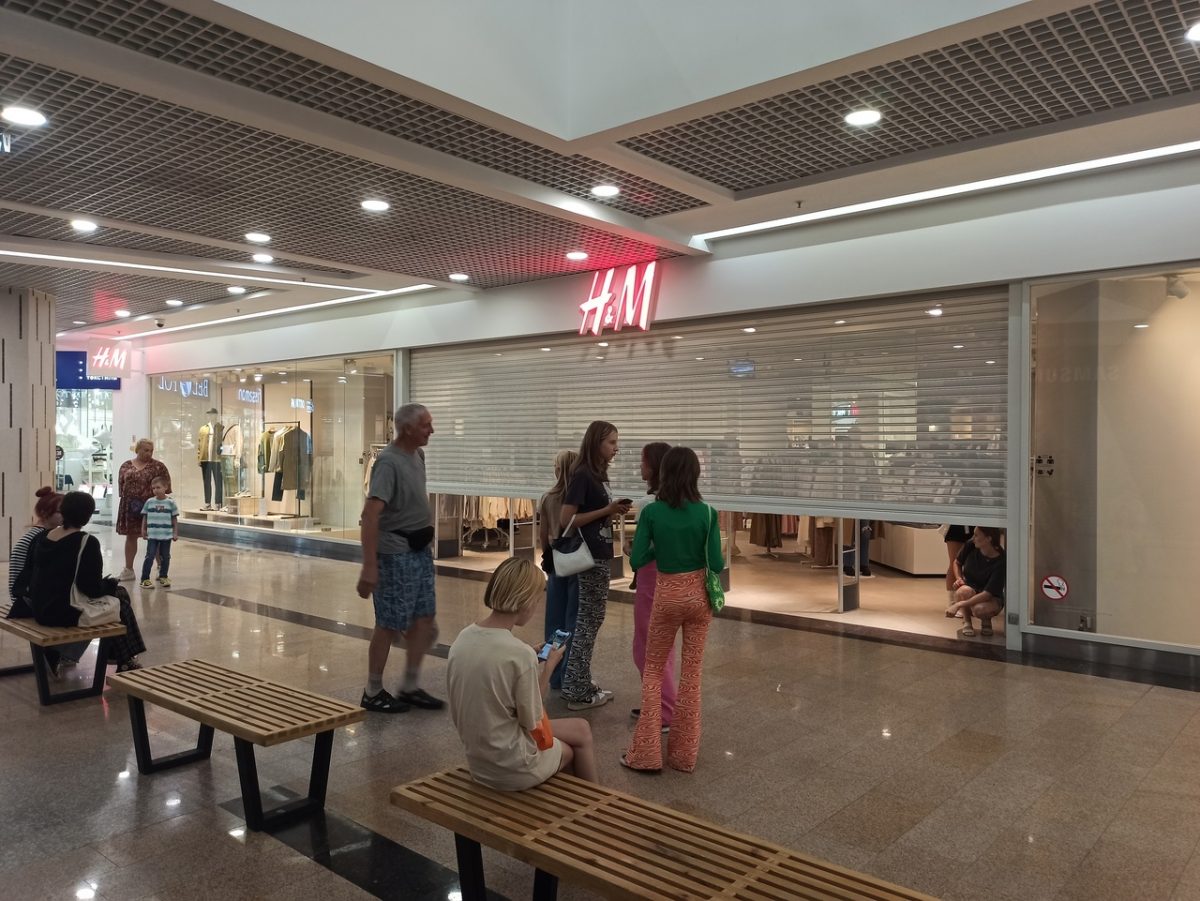 Покупатели не смогли попасть в H&M в Нижнем Новгороде