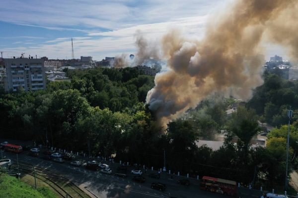 Еще один деревянный дом загорелся в центре Нижнего Новгорода