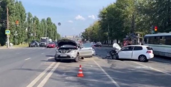 Массовая авария произошла в районе Гордеевки в Нижнем Новгороде, пострадал ребёнок