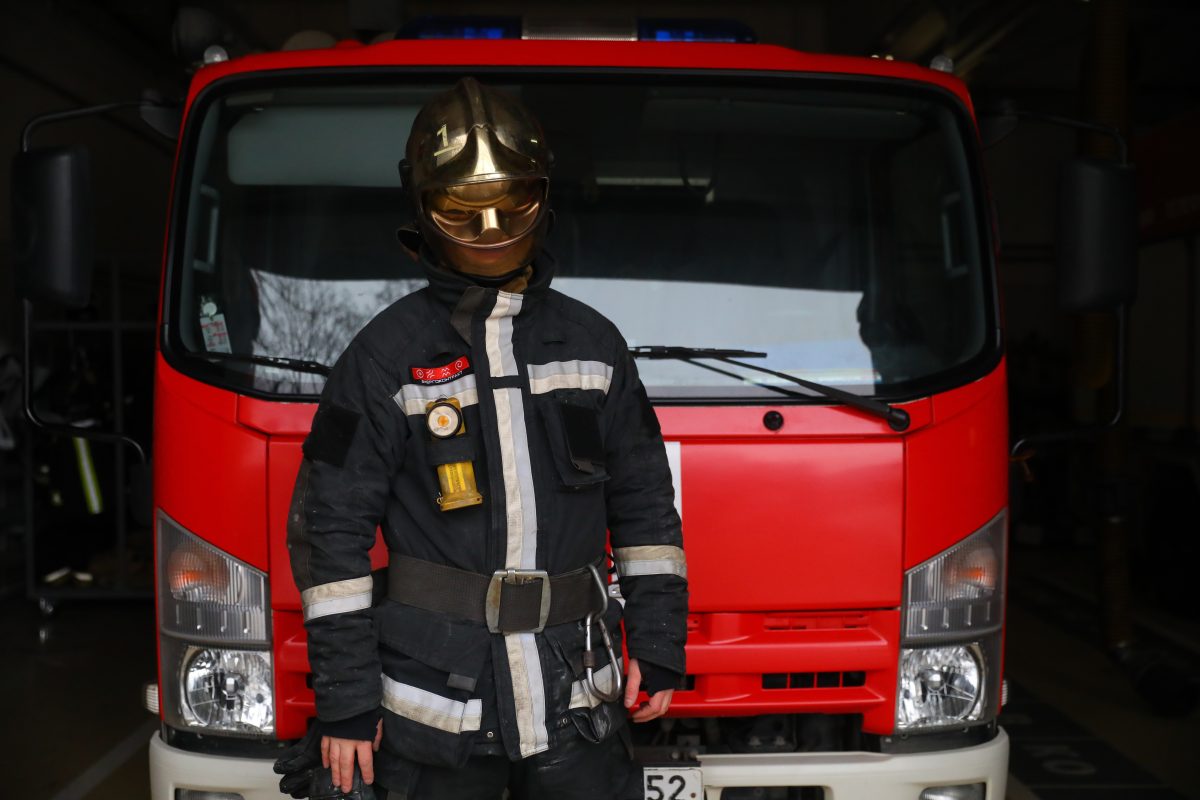 Спасатели эвакуировали 15 человек из-за пожара в жилом доме в Дзержинске