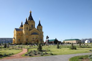 Фото достопримечательностей Нижнего Новгорода украсили вагон поезда Самара-Санкт-Петербург