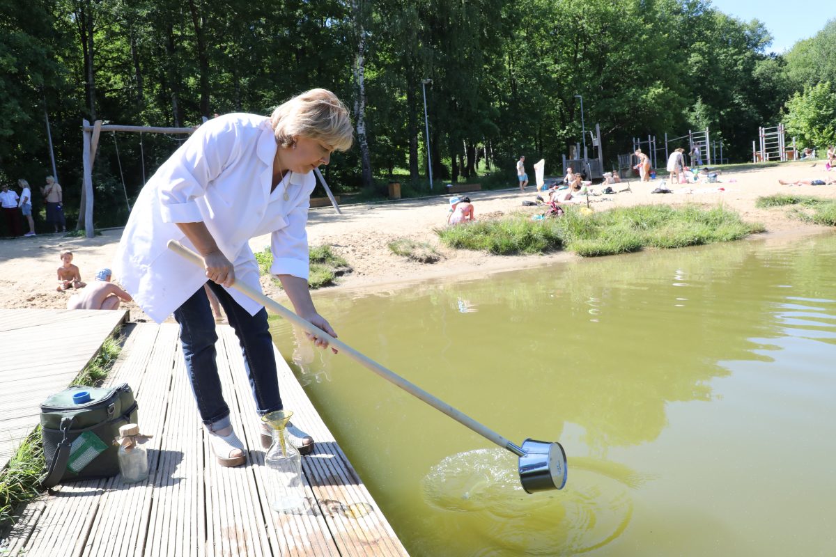 На 16 пляжах Нижнего Новгорода проверили качество воды и песка