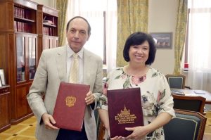 Первый заместитель главы комитета Госдумы по международным делам, председатель фонда «Русский мир» Вячеслав Никонов возглавит Попечительский совет НГЛУ