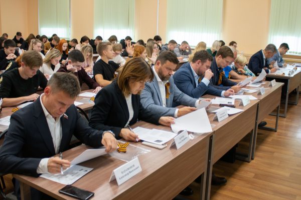 В Нижегородской области написали «Диктант Победы»