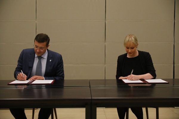 Глеб Никитин подписал соглашение о&nbsp;сотрудничестве с&nbsp;руководителем Бизнес-школы РСПП Евгенией Шохиной