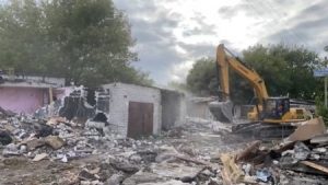 В зоне будущей станции метро на Сенной снесли 43 гаража и 5 строений