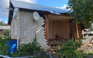 Кто возместит убытки жителям дома, в который въехала фура в Вадском районе