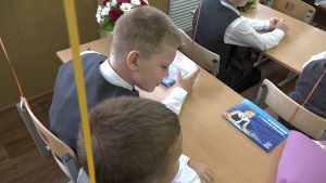 Все первоклассники Нижегородской области получили страховые полисы