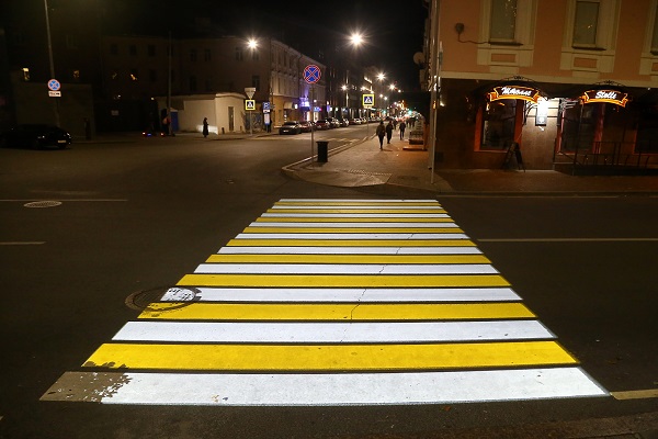 Первый пешеходный переход с голограммной проекцией появился на площади Минина