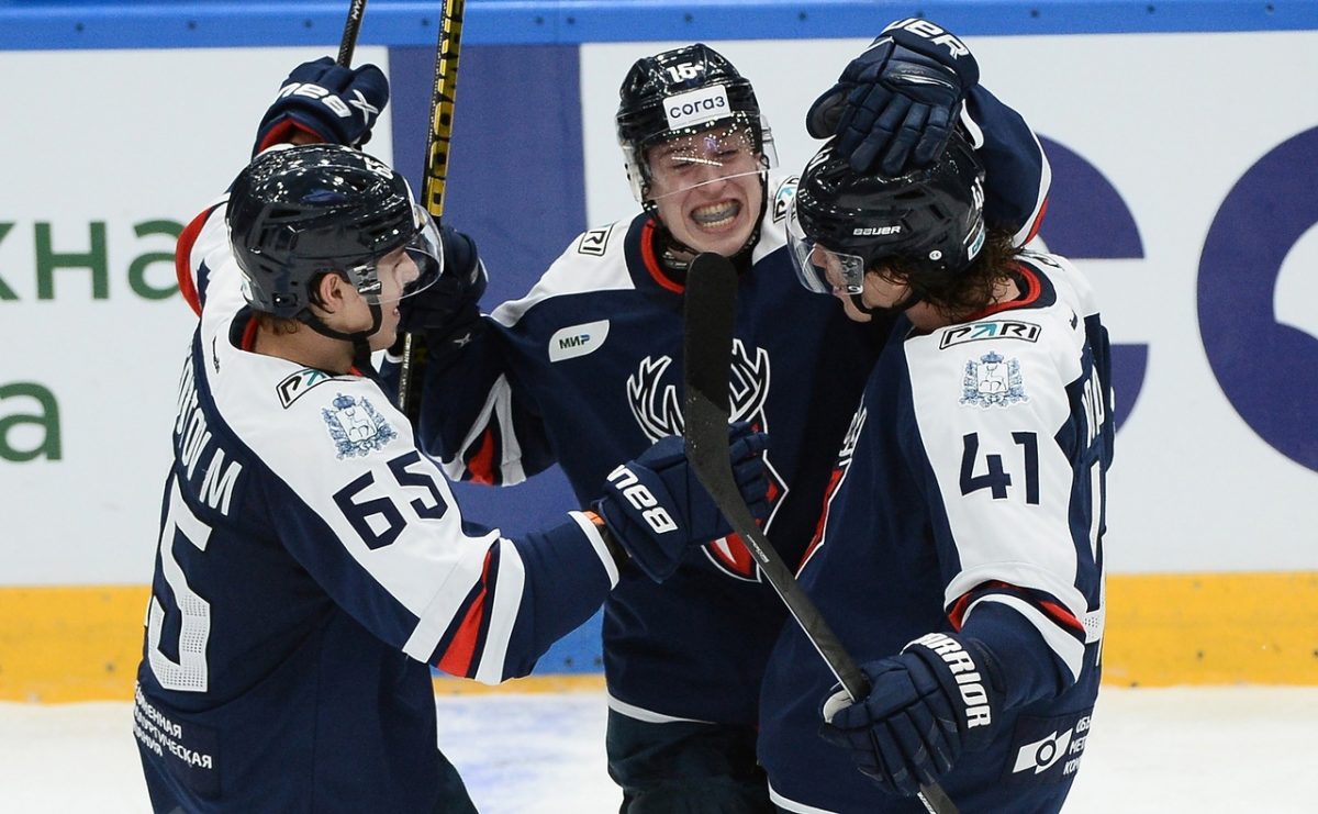 Яркую волевую победу одержали хоккеисты нижегородского «Торпедо»