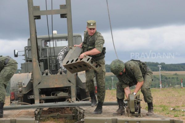 Губернаторам поручено обеспечить призыв на военную службу в регионах