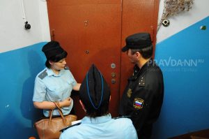 Долг по алиментам в 200 тысяч рублей взыскали приставы с владельца «Мерседеса» в Нижнем Новгороде