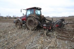 2 нижегородца погибли при ремонте трактора в поселке Большие Круты