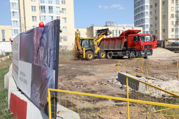 Две строительные площадки для будущего метро полностью освободят от коммуникаций до конца октября