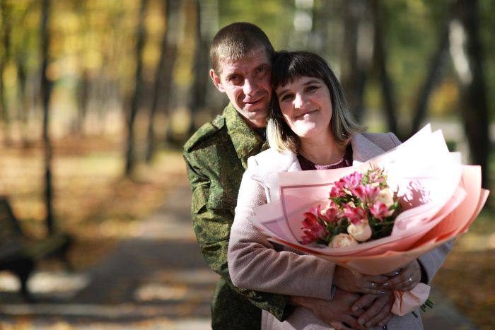 Два мобилизованных нижегородца со своими невестами сыграли свадьбы в Клинцовском ЗАГСе