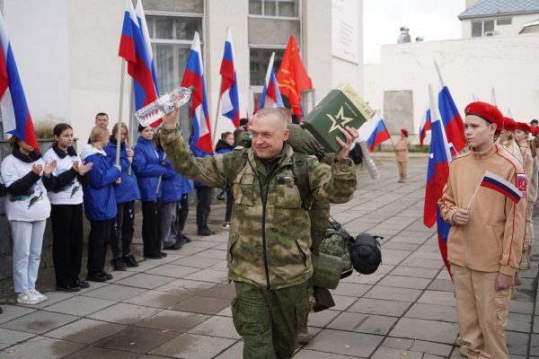 Нижегородские контрактники и мобилизованные получат новую единовременную выплату