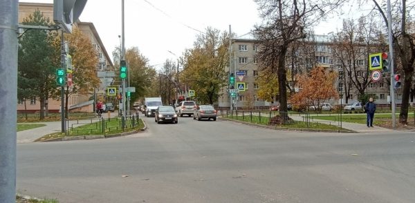 Новый светофор появился на пересечении улиц Ватутина и Ильича в Нижнем Новгороде