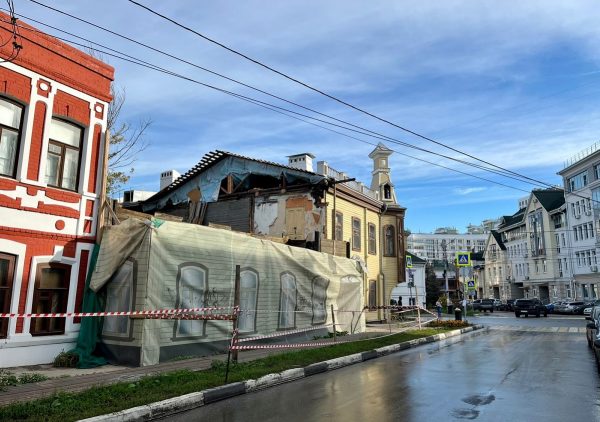 На флигеле дома Седова в Нижнем Новгороде начались противоаварийные работы