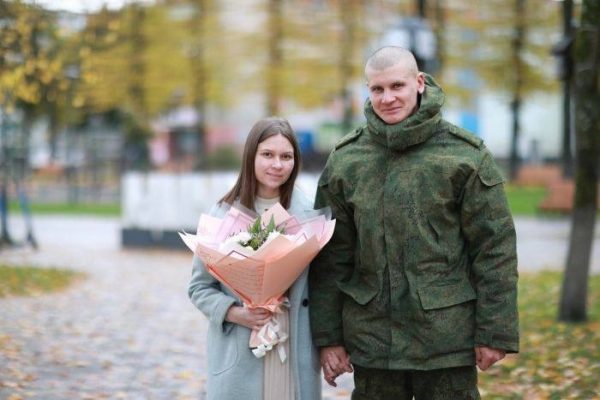 Мобилизованный нижегородец и его невеста сыграли свадьбу в Клинцовском ЗАГСе