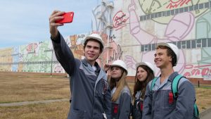 ОМК поддержала новый проект инженерной школы для 10-классников в Выксе