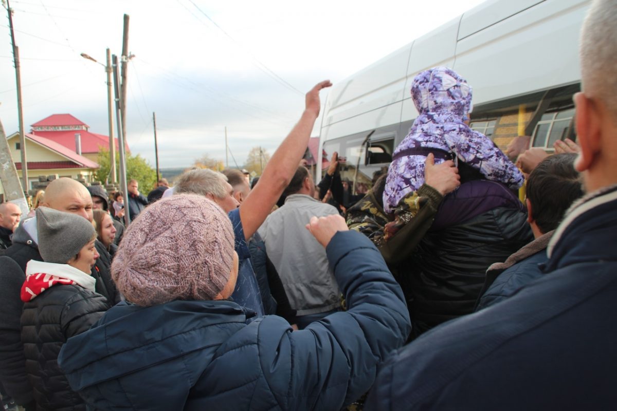 Мобилизованных и добровольцев из Краснобаковского и Варнавинского районов отправили в учебный центр