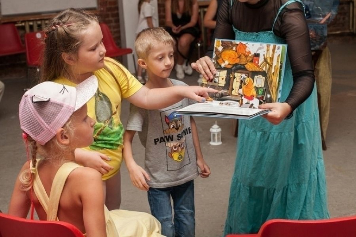 В Петербурге проводят благотворительный проект «Театральный музей – детям»