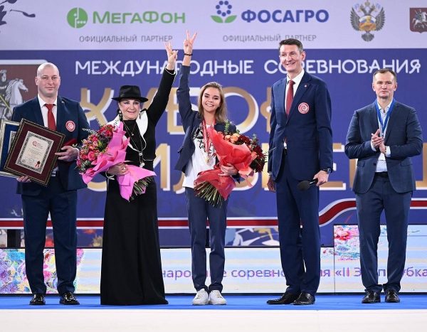 Нижегородская гимнастка Дина Аверина попала в Книгу рекордов России