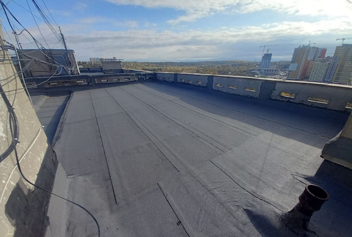 Более 430 крыш отремонтировали в Нижегородской области по требованию Госжилинспекции в этом году
