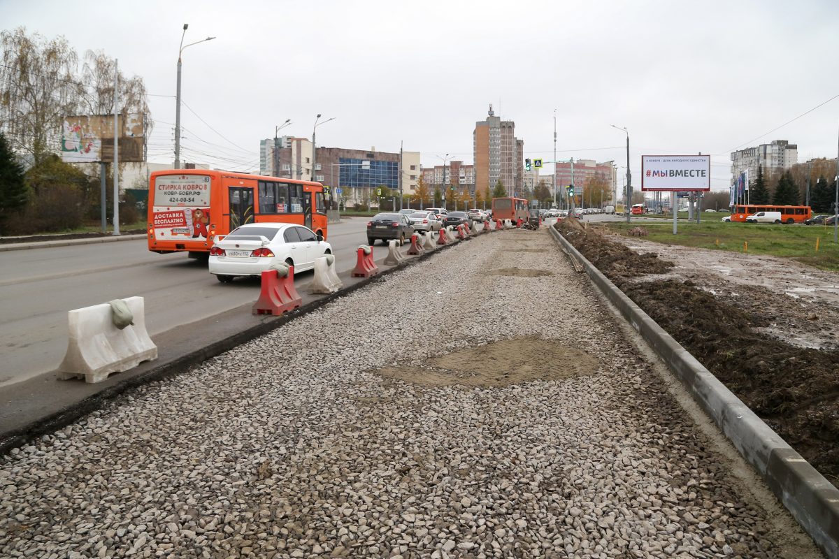 Расширение дороги на перекрестке Родионова — Бринского увеличит пропускную способность на 30%