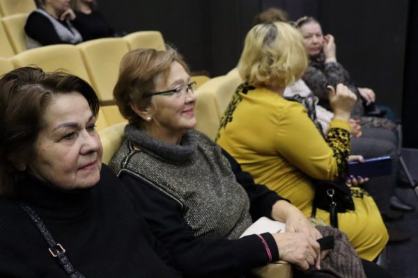 Кинопоказ в честь Дня матери состоялся для нижегородских многодетных семей в центре культуры «Рекорд»