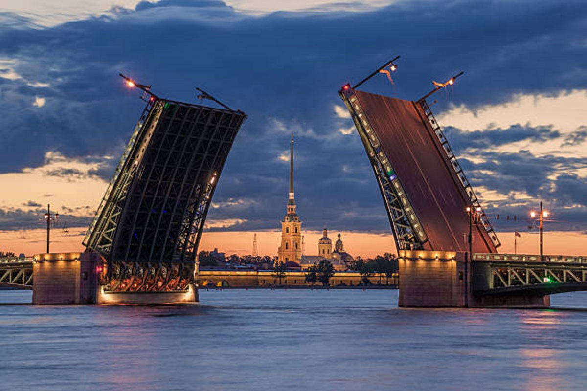 В Петербурге обсудили туристический мастер-план для всей России