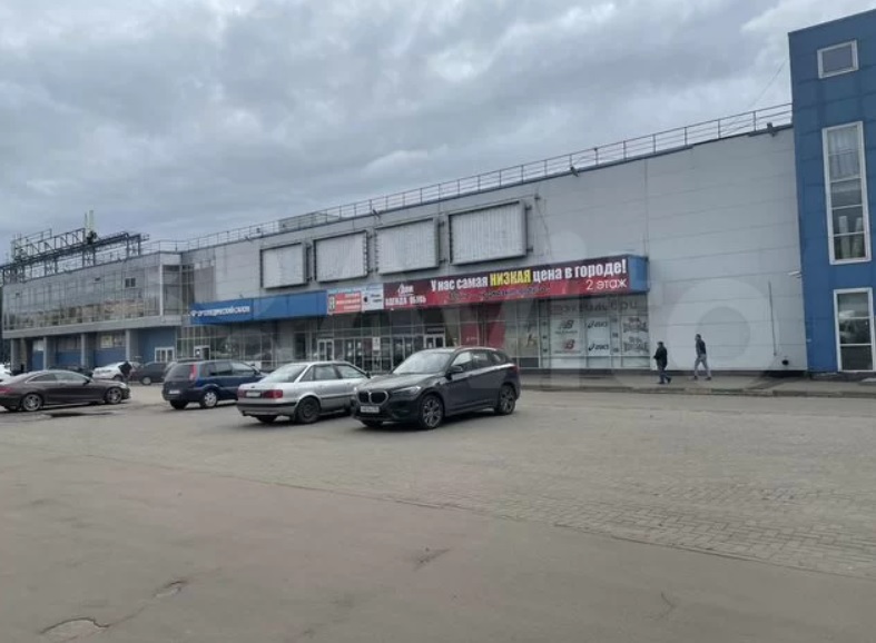 За 600 млн рублей продается торговый центр на Московском шоссе