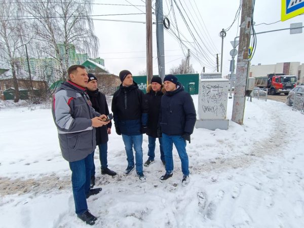 Комиссия проверила улицы, на уборку которых жаловались нижегородцы в соцсетях