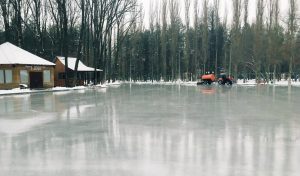 В Автозаводском парке заработал каток
