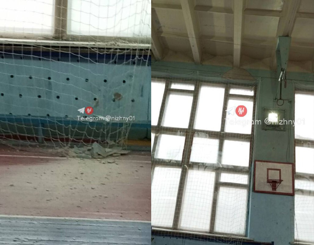 Штукатурка обвалилась в спортзале школы №27 в Сормовском районе