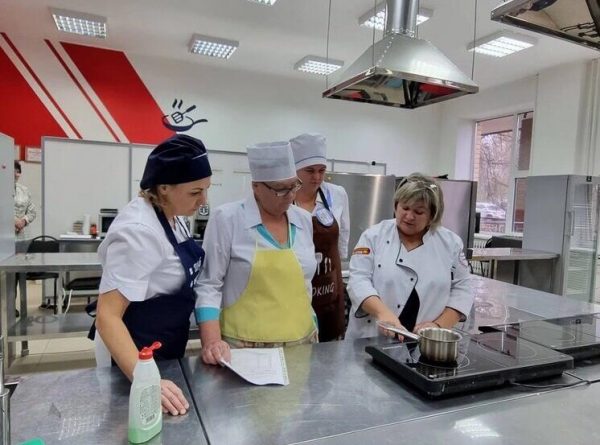 Лучшую школьную столовую и&nbsp;лучшего повара выбрали в&nbsp;Нижегородской области