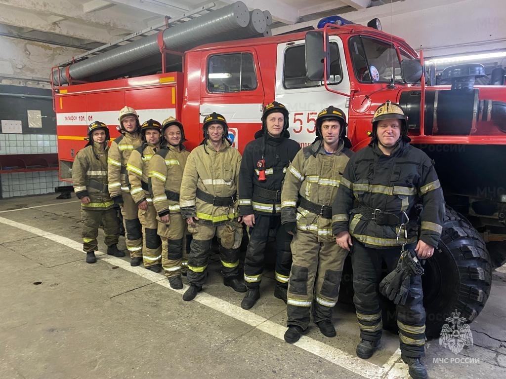 Нижегородских спасателей поблагодарили за помощь в пожаре